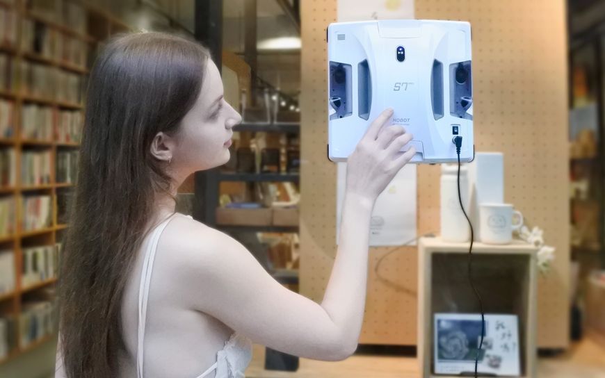 Робот мойщик окон Hobot S7 PRO 1823 фото